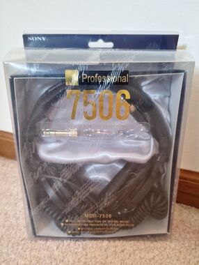 Sony MDR-7506 Professional Headphones